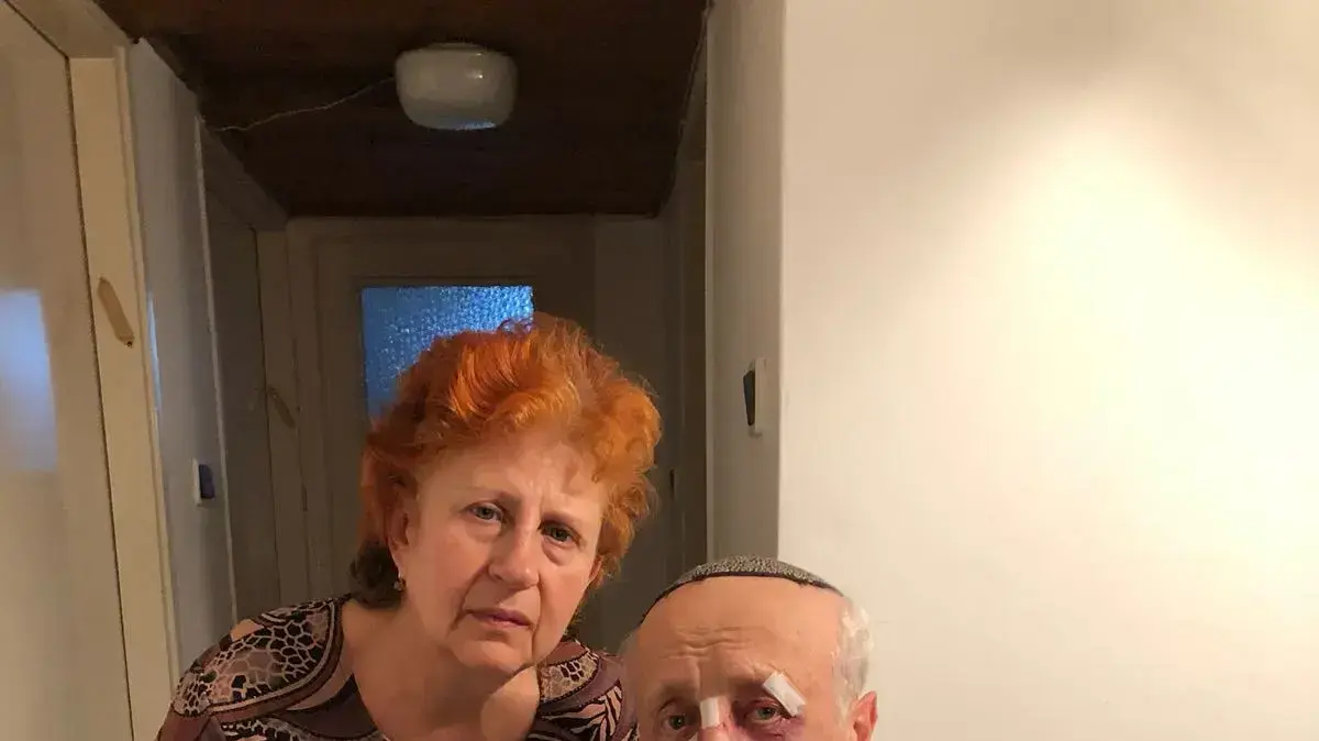 אלכסנדר נדלסון שהותקף ואשתו סבטלנה בביתם בחיפה אלכסנדר נדלסון שהותקף ואשתו סבטלנה בביתם בחיפה