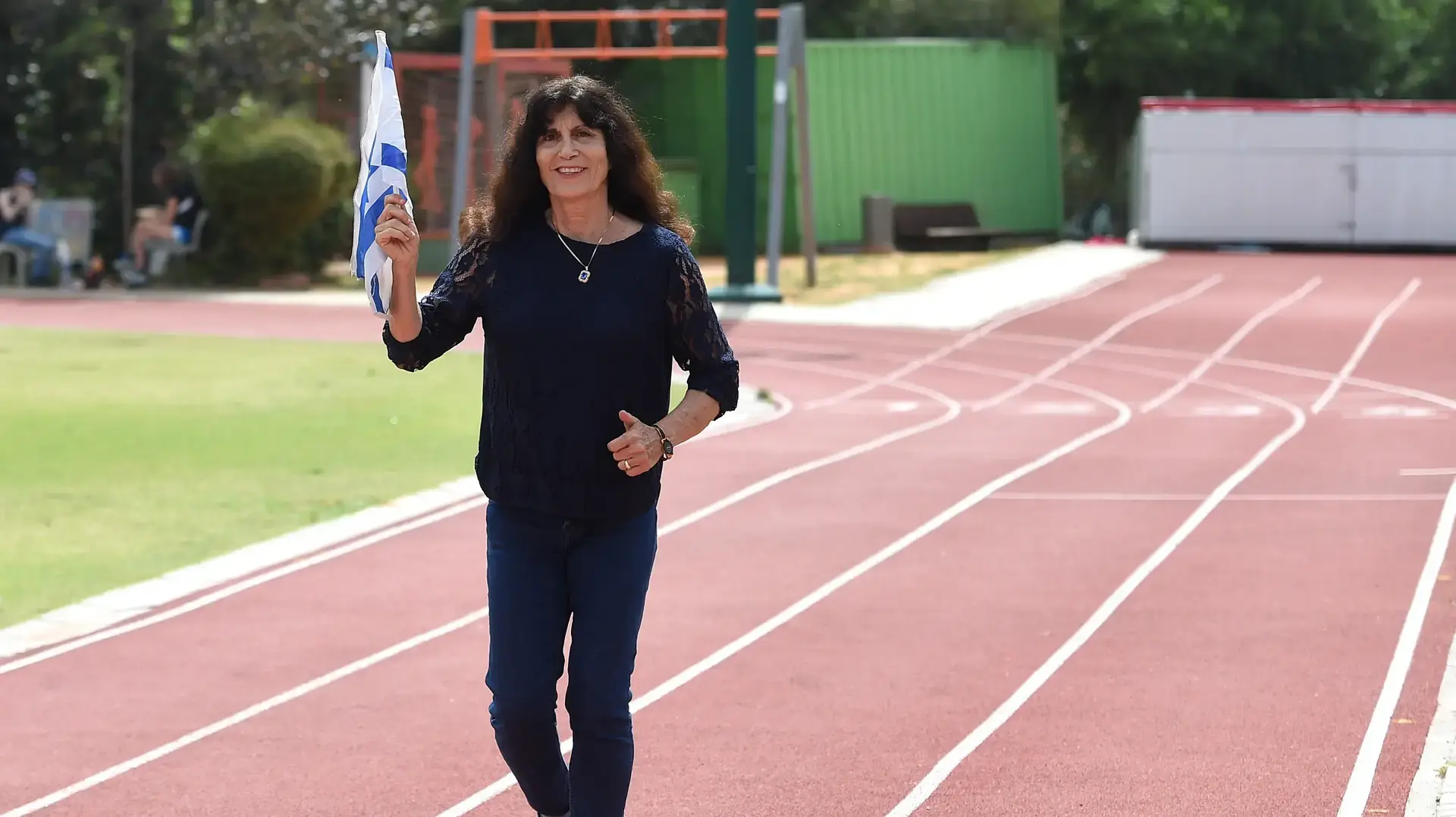 אתלטית ישראלית אסתר רו?ט שחמורוב אתלטית ישראלית אסתר רו?ט שחמורוב
