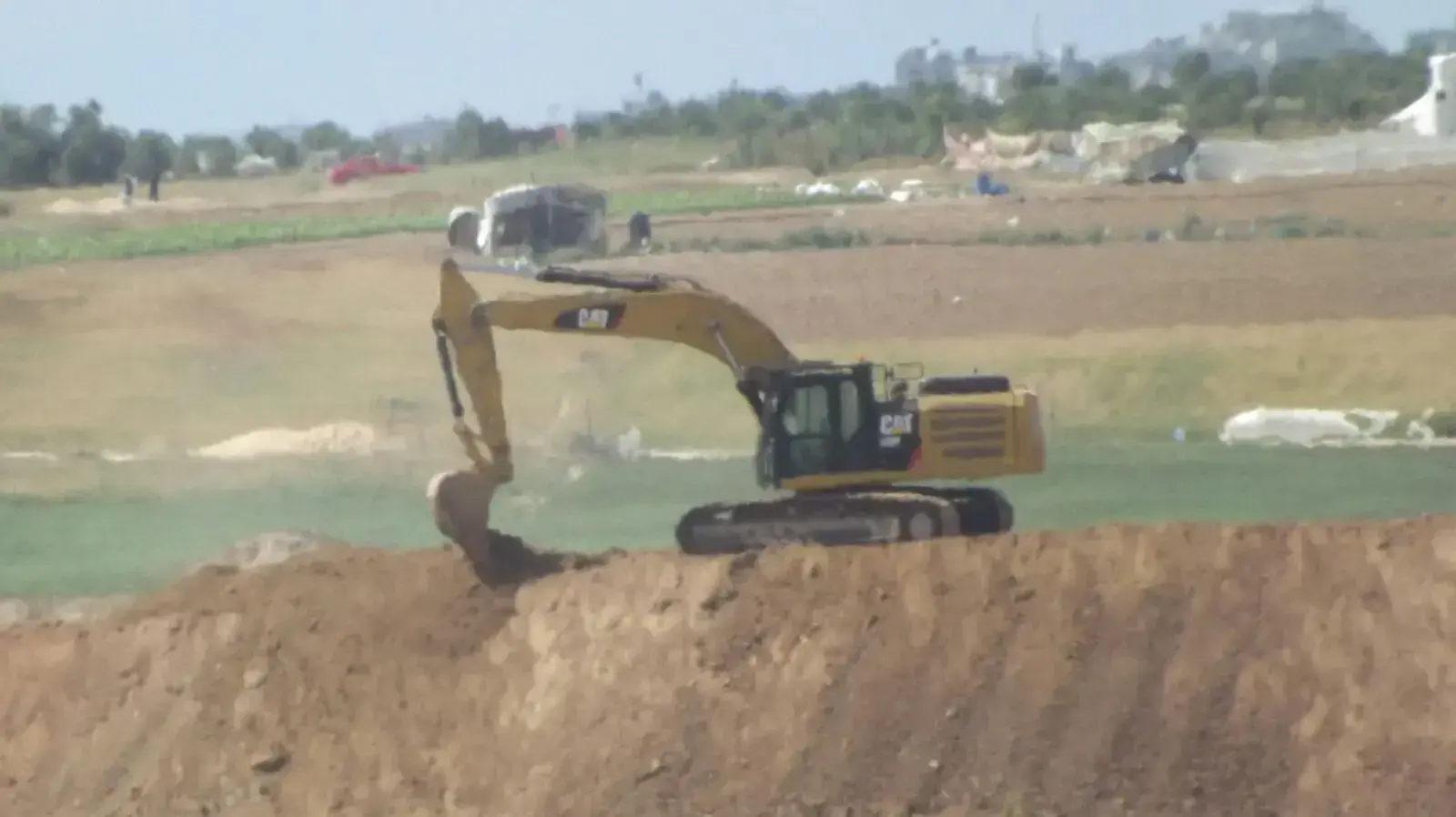 עבודות בסמוך לגבול רצ"ע 9 באפריל 2018 עבודות בסמוך לגבול רצ"ע 9 באפריל 2018