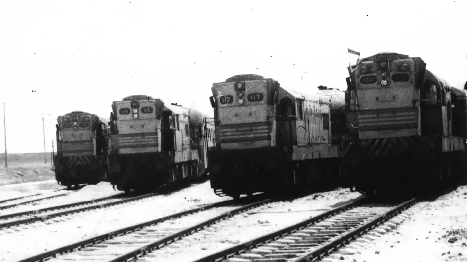 אייטם אור רביד ליום עצמאות- הקטר הכי וותיק
ארבעה קטרי G12 בתחנת באר שבע עם רכבות מיוחדות ליום העצמאות - 1964 - הנס קוהוט אייטם אור רביד ליום עצמאות- הקטר הכי וותיק
ארבעה קטרי G12 בתחנת באר שבע עם רכבות מיוחדות ליום העצמאות - 1964 - הנס קוהוט