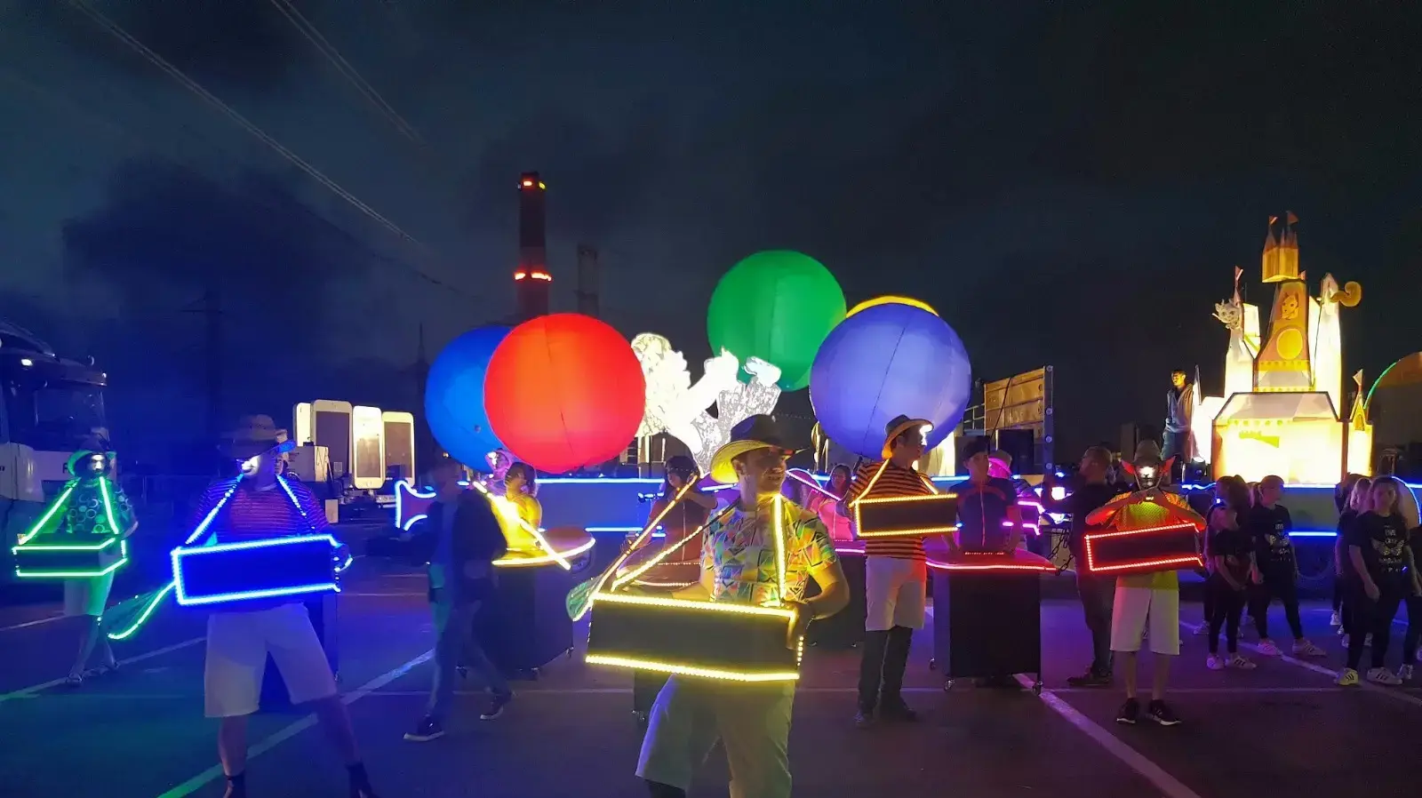 הכנות למצעד האור בתל אביב במסגרת חגיגות ה-70 לישראל - 19 באפריל 2018 הכנות למצעד האור בתל אביב במסגרת חגיגות ה-70 לישראל - 19 באפריל 2018