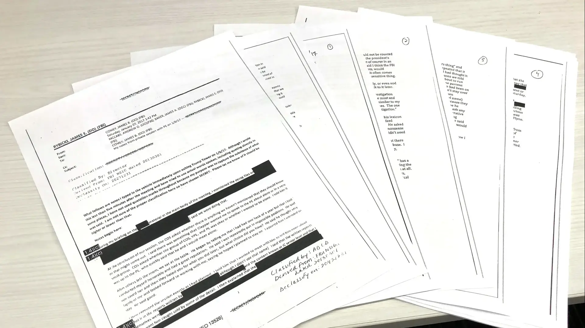 המזכרים שכתב ראש ה-FBI לשעבר ג'יימס קומי על נשיא ארצות הברית דונלד טראמפ, אפריל 2018 המזכרים שכתב ראש ה-FBI לשעבר ג'יימס קומי על נשיא ארצות הברית דונלד טראמפ, אפריל 2018