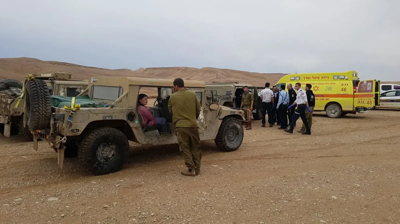 חילוץ תלמידים שנתקעו בשיטפון בנחל בדרום, 25 באפריל 2018 חילוץ תלמידים שנתקעו בשיטפון בנחל בדרום, 25 באפריל 2018