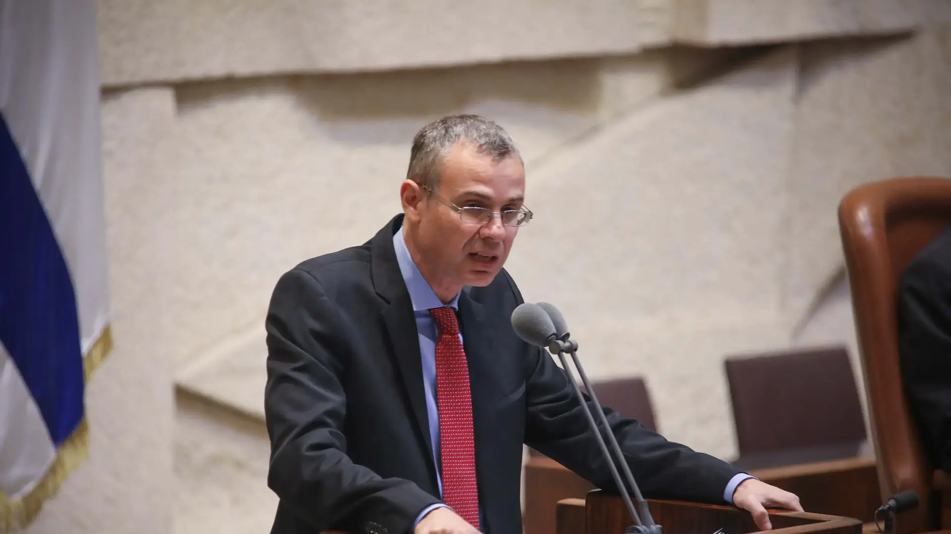 יריב לוין במהלך מליאת הכנסת 30 באפריל 2018 יריב לוין במהלך מליאת הכנסת 30 באפריל 2018