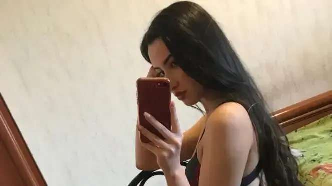 יסמין מכרה את בתוליה תמורת מיליון ליש"ט יסמין מכרה את בתוליה תמורת מיליון ליש"ט