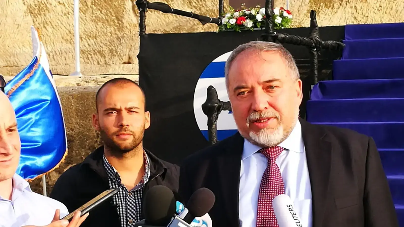 שר הביטחון אביגדור ליברמן בטקס החלפת מתאם הפעולות בשטחים שר הביטחון אביגדור ליברמן בטקס החלפת מתאם הפעולות בשטחים