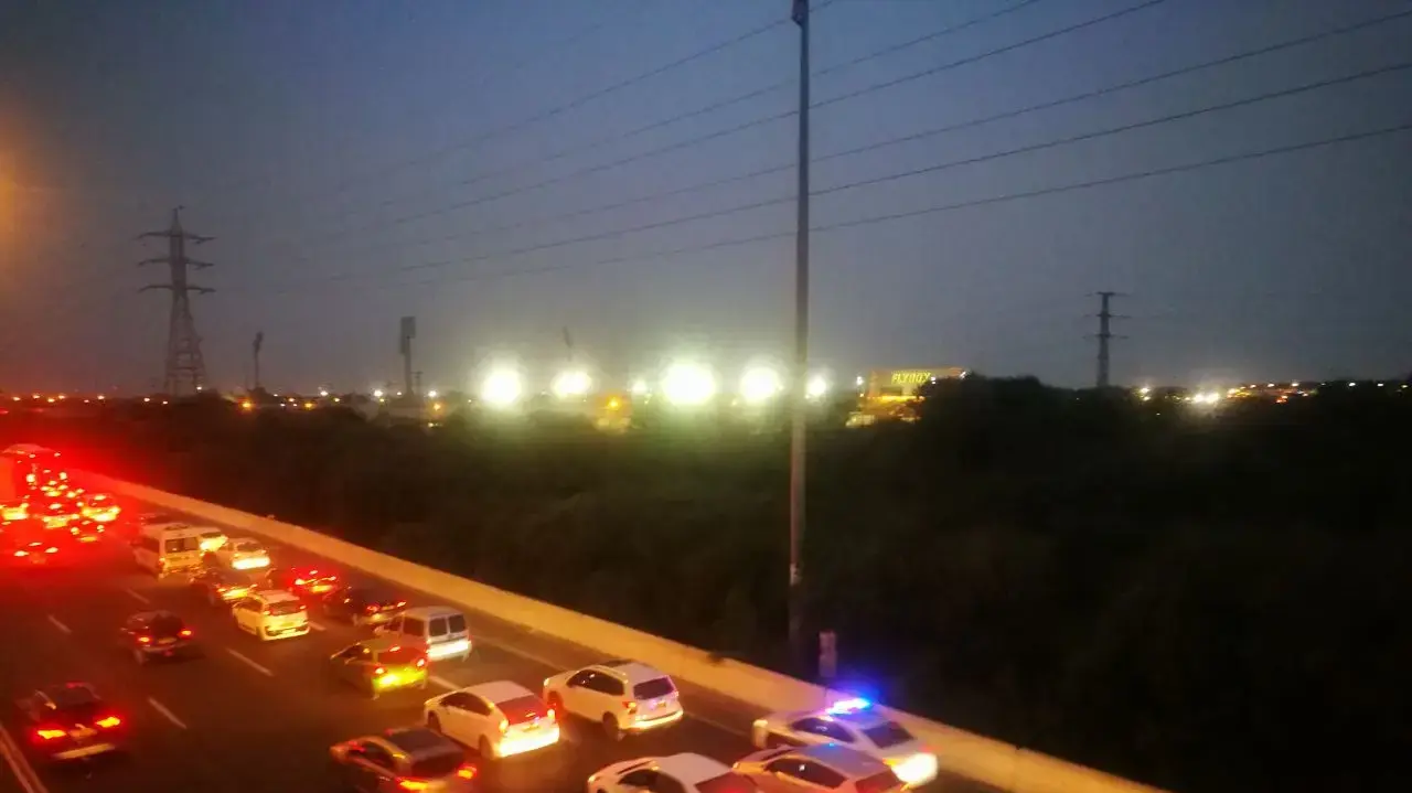 פקקים באיילון בסמוך לאירוע ביטחוני שנערך במרכז הארץ ב-10 במאי 2018 פקקים באיילון בסמוך לאירוע ביטחוני שנערך במרכז הארץ ב-10 במאי 2018