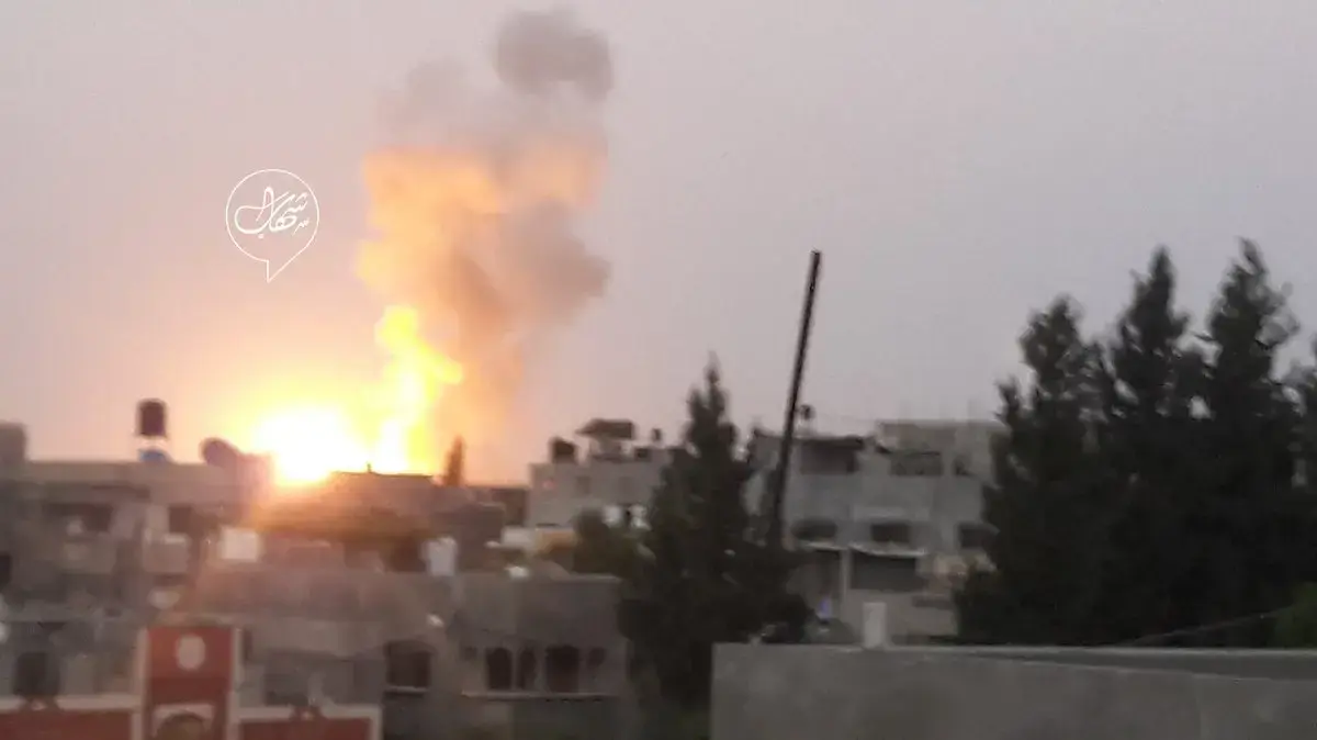 פטריית עשן בעקבות תקיפת חיל האוויר, ברצ"ע 12 במאי 2018 פטריית עשן בעקבות תקיפת חיל האוויר, ברצ"ע 12 במאי 2018