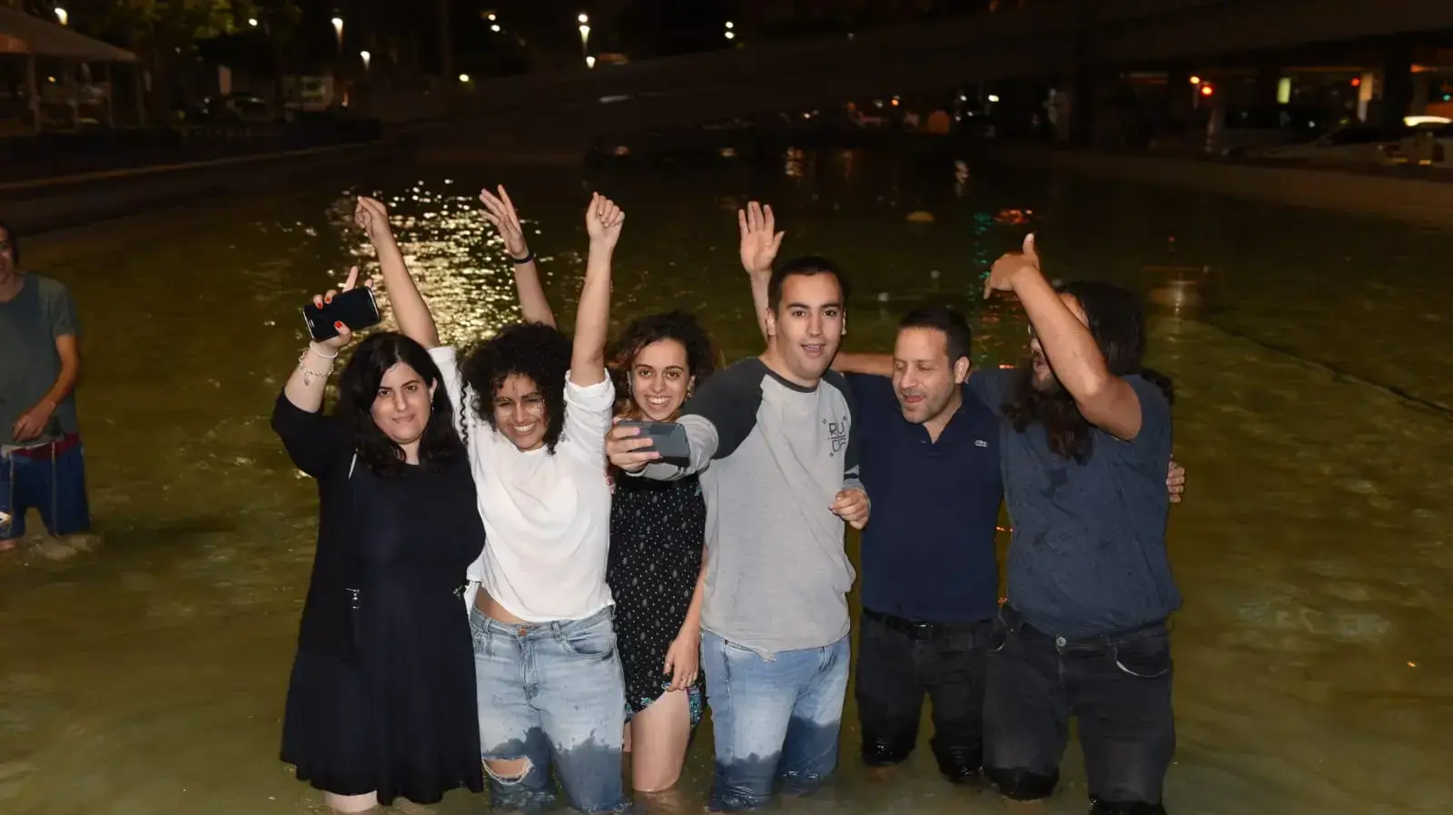 חגיגות ניצחון נטע ברזילי באירוויזיון ה-13 במאי 2018 חגיגות ניצחון נטע ברזילי באירוויזיון ה-13 במאי 2018