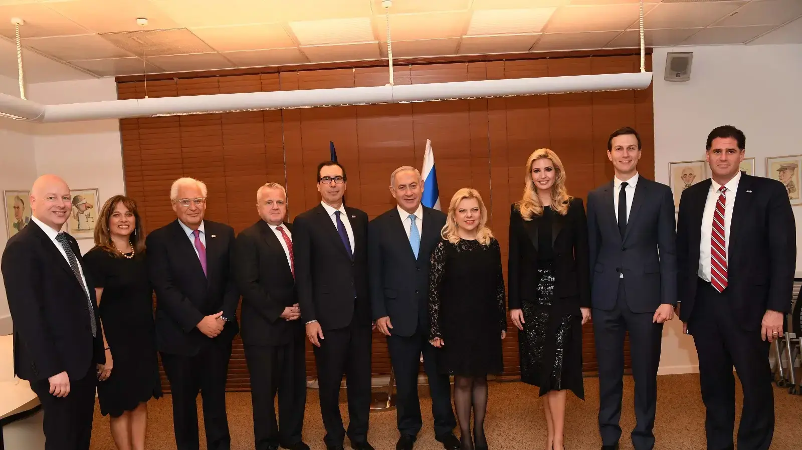 בנימין ושרה נתניהו, איוונקה טראמפ וג'ארד קושנר, קבלת פנים ירושלים, 13 במאי 2018 בנימין ושרה נתניהו, איוונקה טראמפ וג'ארד קושנר, קבלת פנים ירושלים, 13 במאי 2018