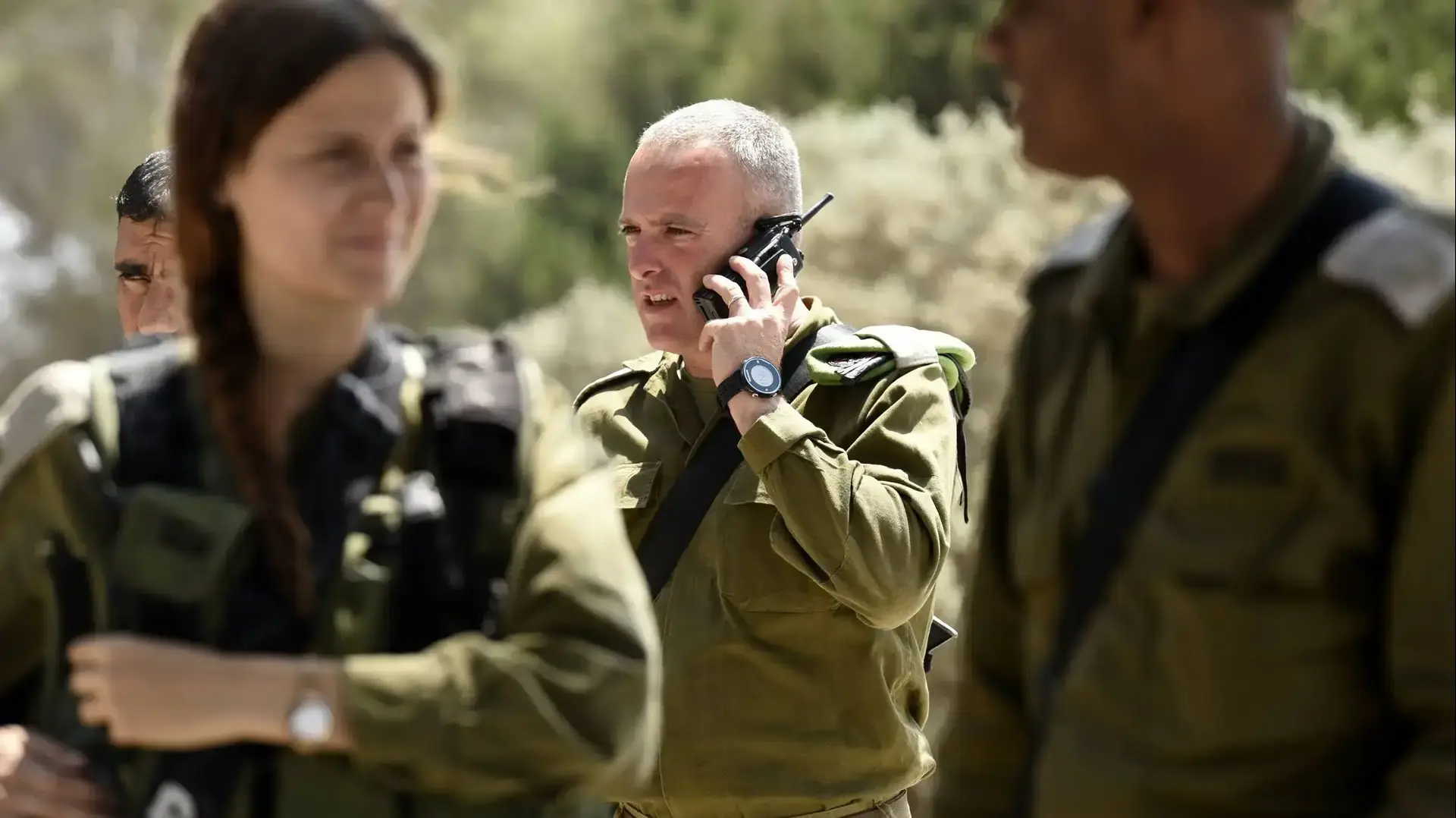 מפקד החטיבה הצפונית ברצועת עזה, אבי רוזנפלד במהלך סיור בגבול הרצועה 15 במאי 2018
מפקד החטיבה הצפונית ברצועת עזה, אבי רוזנפלד במהלך סיור בגבול הרצועה 15 במאי 2018