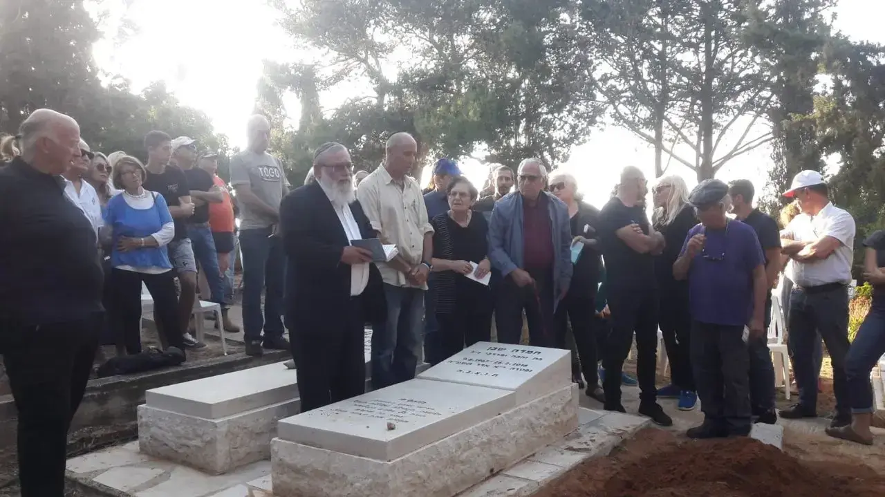 הלוויתו של אלי אביבי מקים "מדינת אכזיב"