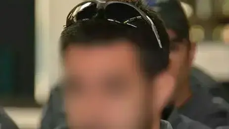 שוטר שנחקר תחת אזהרה בחשד לתקיפת ג'עפר פרח בהפגנה בחיפה שוטר שנחקר תחת אזהרה בחשד לתקיפת ג'עפר פרח בהפגנה בחיפה