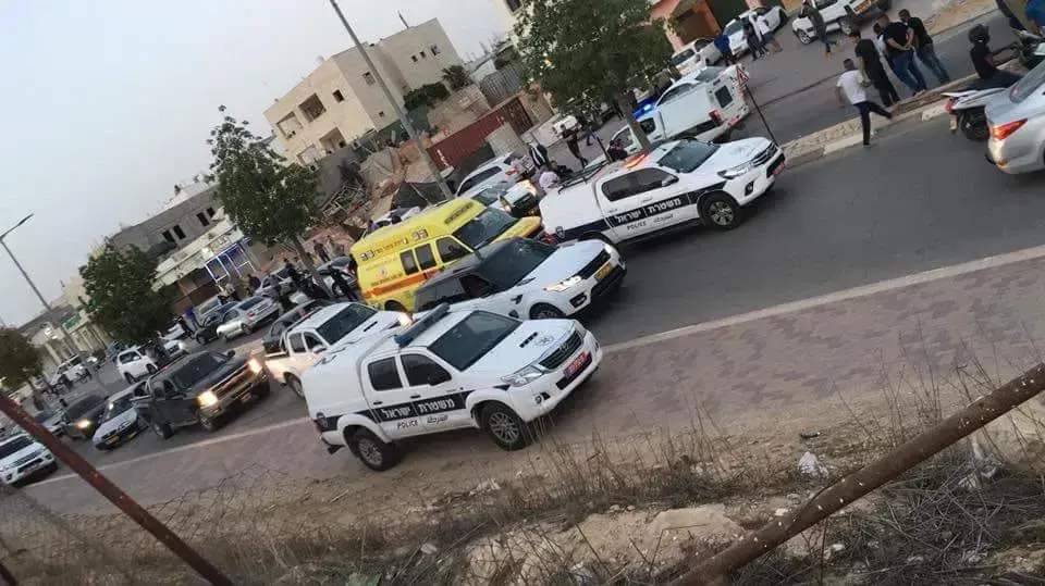 שני שוטרים נפצעו במהומה ברהט, 25 במאי 2018 שני שוטרים נפצעו במהומה ברהט, 25 במאי 2018