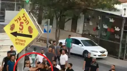 שוטר סוטר לעצור המבלך מהומות ברהט שוטר סוטר לעצור המבלך מהומות ברהט