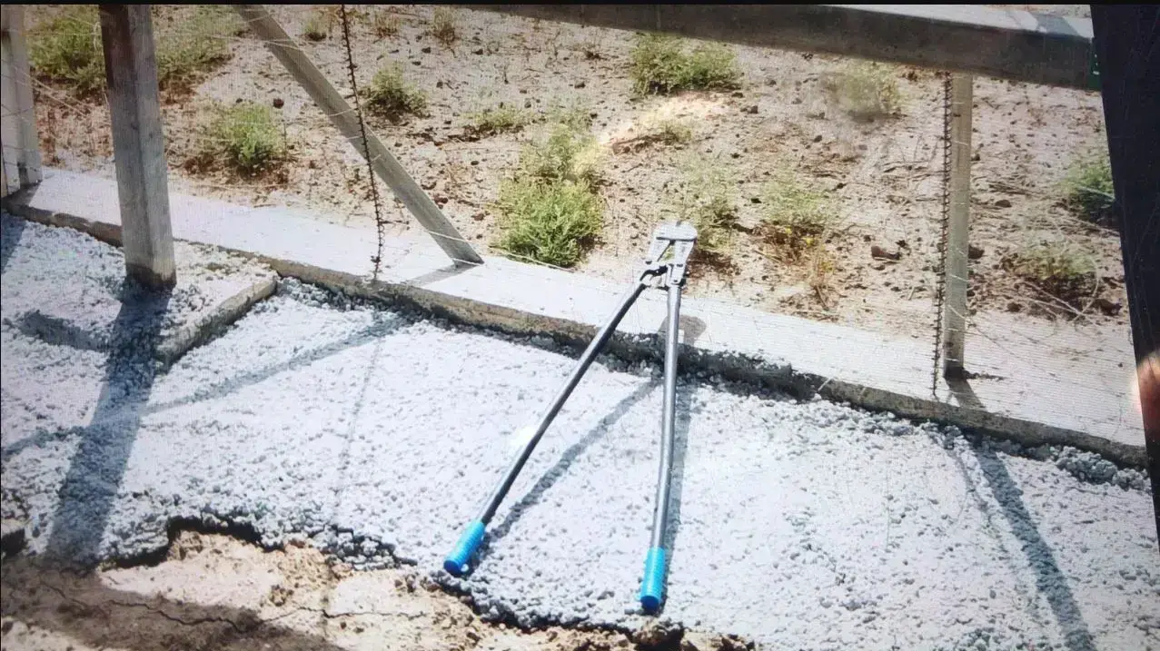 המטען שהוסווה בתוך קאטר סמוך לגדר המערכת בדרום רצועת עזה 27 במאי 2018 המטען שהוסווה בתוך קאטר סמוך לגדר המערכת בדרום רצועת עזה 27 במאי 2018