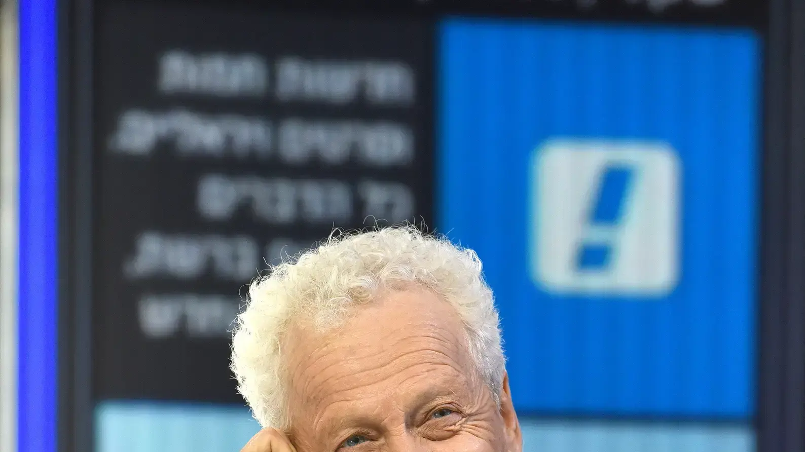 מוני מושונוב באולפן וואלה!NEWS