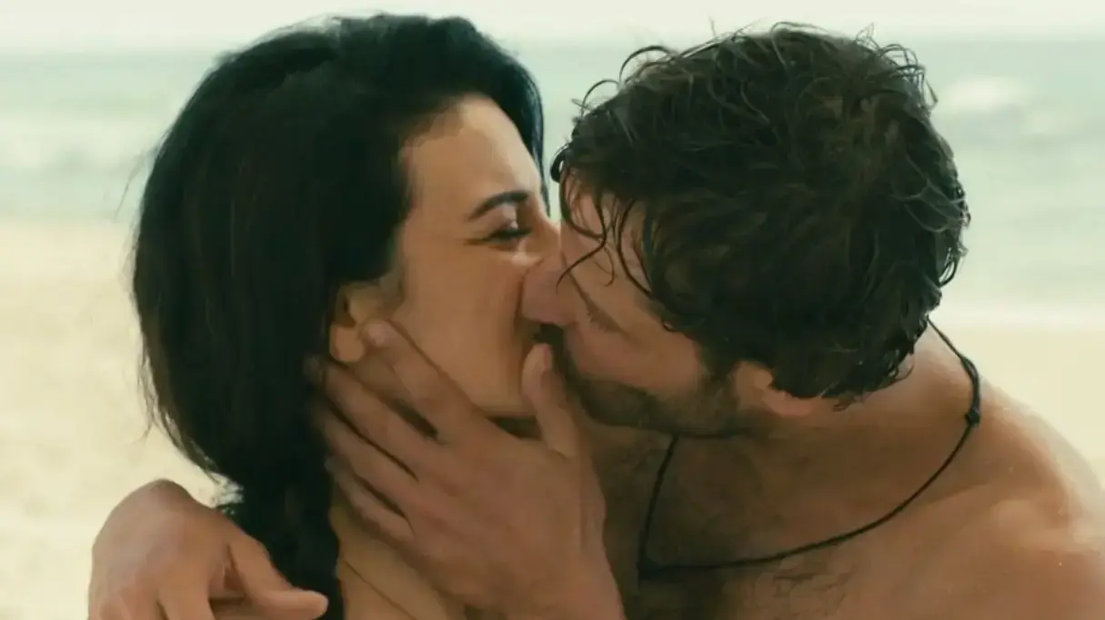 בשבילה גיבורים עפים בשבילה גיבורים עפים