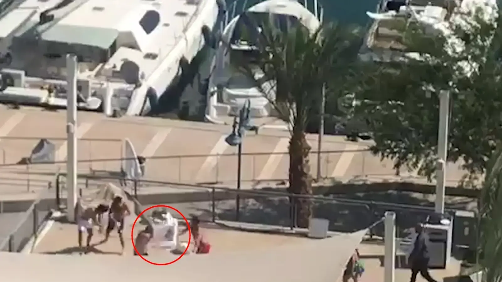תיעוד קטטה במלון קראון פלזה, אילת, 6 ביוני 2018 תיעוד קטטה במלון קראון פלזה, אילת, 6 ביוני 2018
