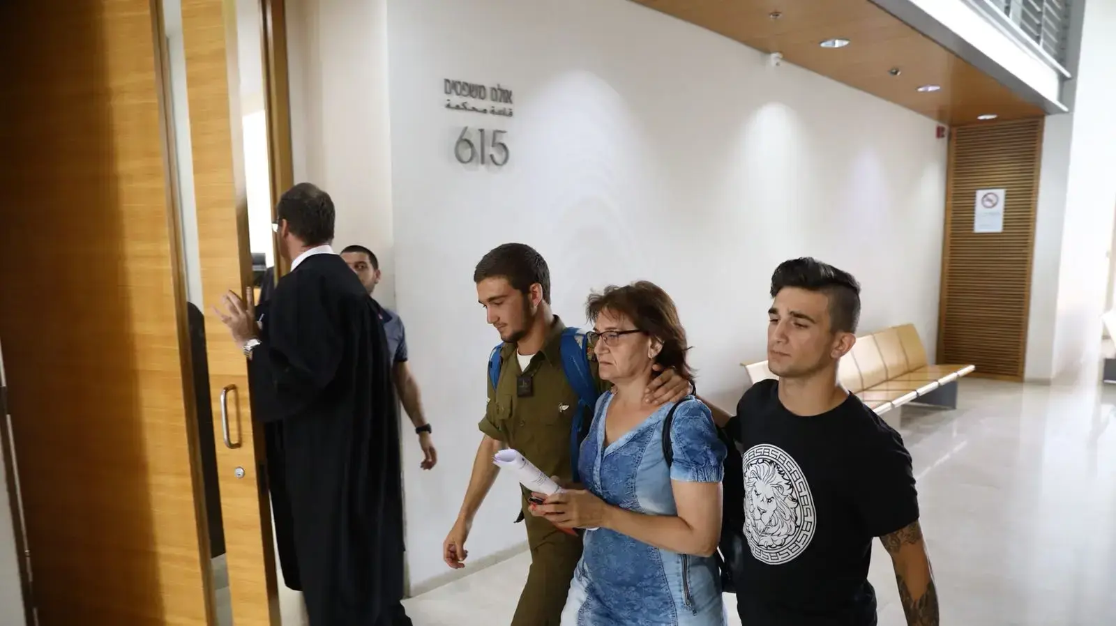 עובדי בית האבות "נאות כיפת הזהב" שהורשעו בהתעללות בבית המשפט המחוזי בחיפה ב-7 ביוני 2018 עובדי בית האבות "נאות כיפת הזהב" שהורשעו בהתעללות בבית המשפט המחוזי בחיפה ב-7 ביוני 2018