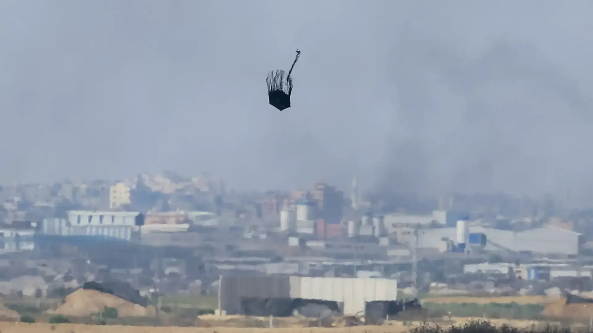 עפיפון תבערה באירועי יום הנכסה בגבול רצועת עזה, 8 ביוני 2018 עפיפון תבערה באירועי יום הנכסה בגבול רצועת עזה, 8 ביוני 2018