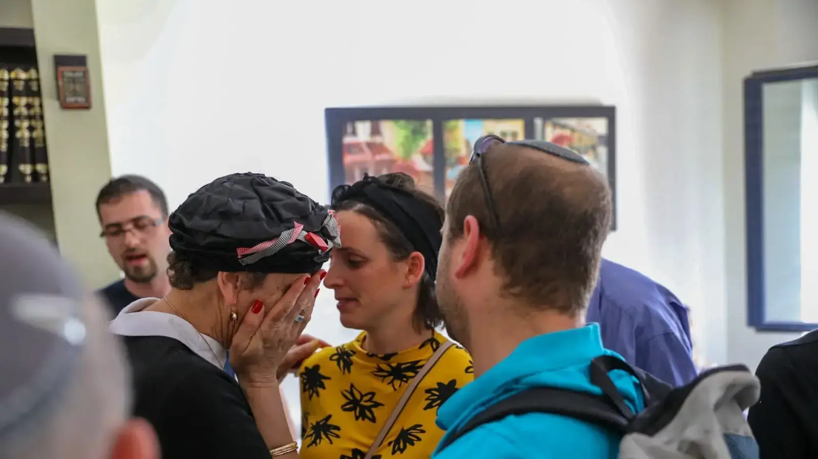בני משפחת נוי מתפנים מביתם בנתיב אבות, 12 ביוני 2018 בני משפחת נוי מתפנים מביתם בנתיב אבות, 12 ביוני 2018