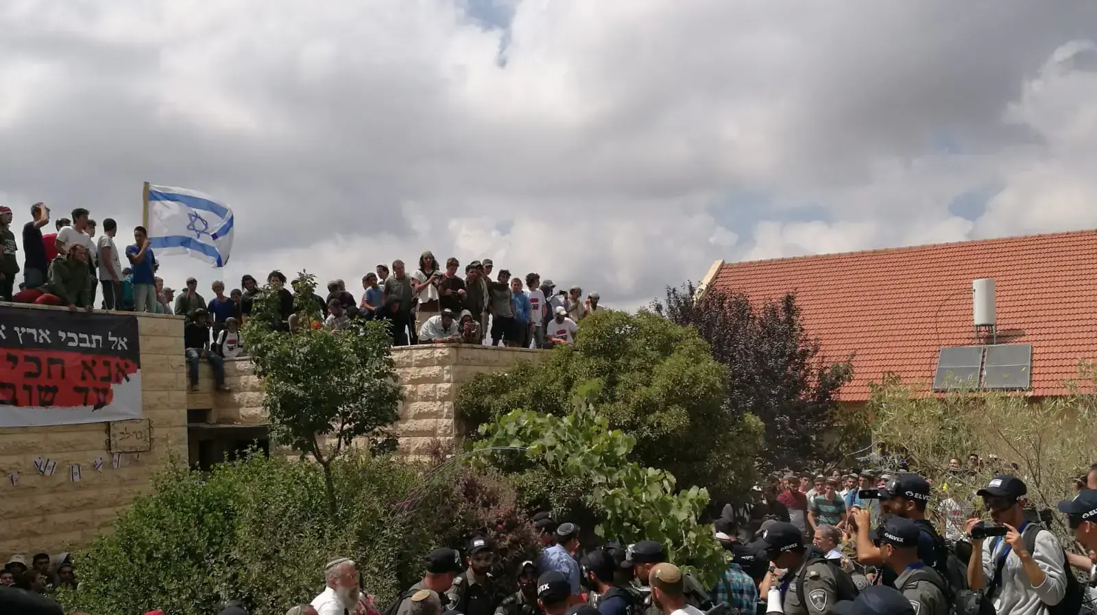 פינוי מאחז נתיב האבות 12 ביוני 2018 פינוי מאחז נתיב האבות 12 ביוני 2018
