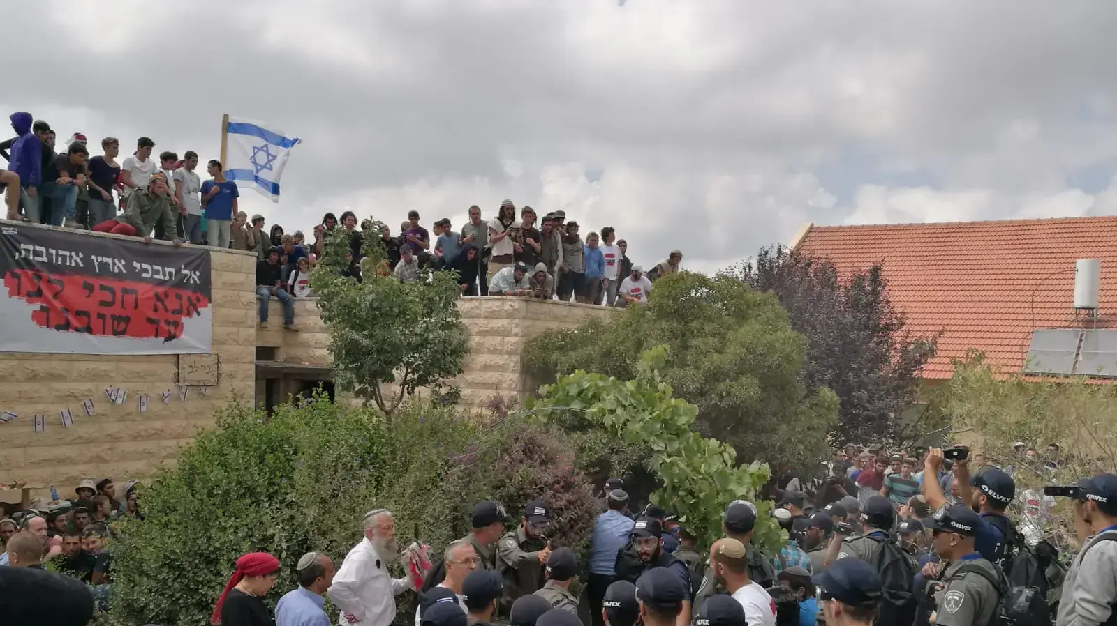 פינוי מאחז נתיב האבות 12 ביוני 2018 פינוי מאחז נתיב האבות 12 ביוני 2018