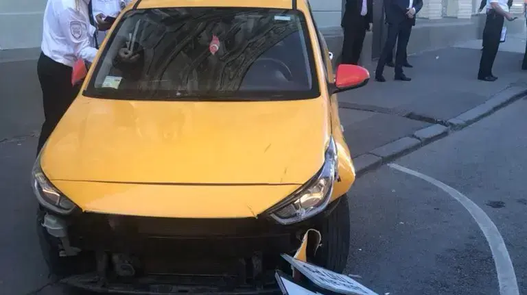 מונית פגעה במספר הולכי רגל במוסקבה, 16 ביוני 2018 מונית פגעה במספר הולכי רגל במוסקבה, 16 ביוני 2018