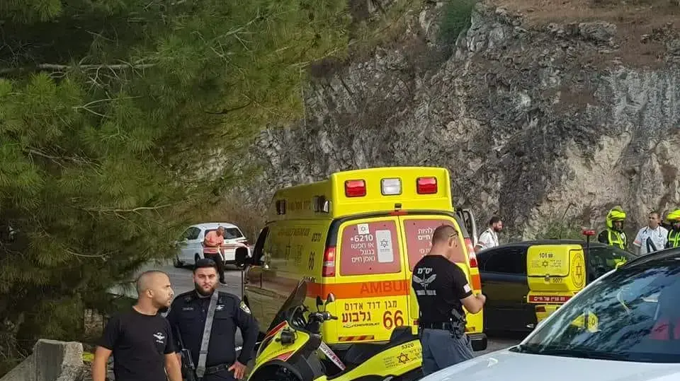 רכבו של תושב זלפה בן 31 שנמצא ללא רוח חיים בצומת מי עמי, 23 ביוני 2018 רכבו של תושב זלפה בן 31 שנמצא ללא רוח חיים בצומת מי עמי, 23 ביוני 2018