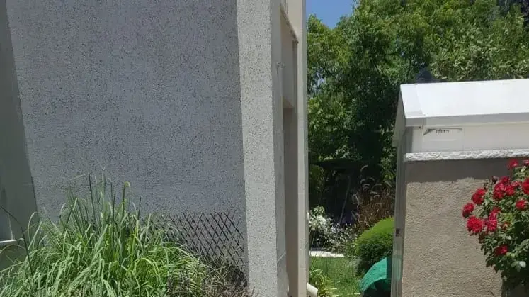 בלון תבערה שנסחף לקיבוץ נגבה, כוחות הביטחון זומנו למקום וסילקו את המפגע. בלון תבערה שנסחף לקיבוץ נגבה, כוחות הביטחון זומנו למקום וסילקו את המפגע.