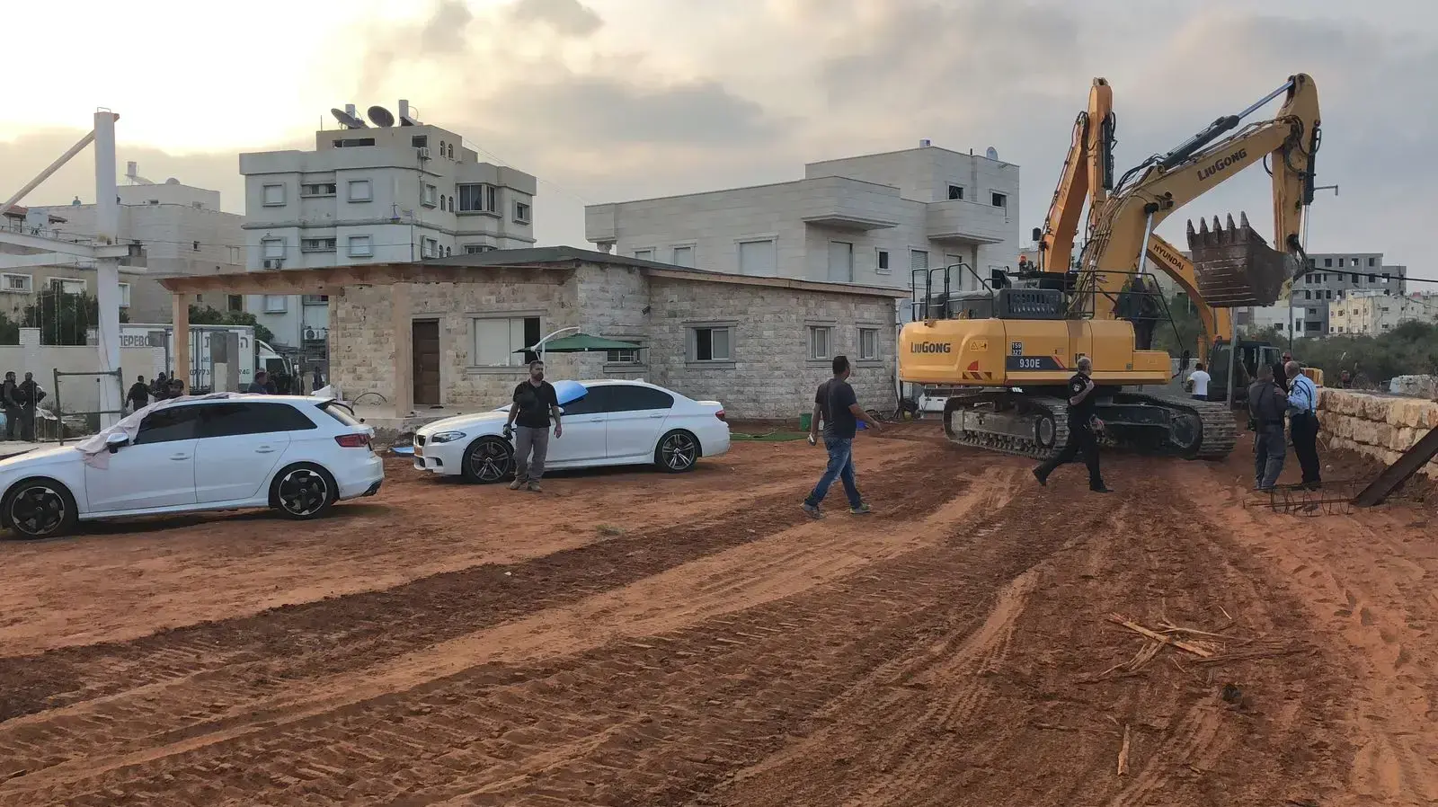 הריסה של מבנים לא חוקיים שהוקמו בג'לג'וליה הריסה של מבנים לא חוקיים שהוקמו בג'לג'וליה