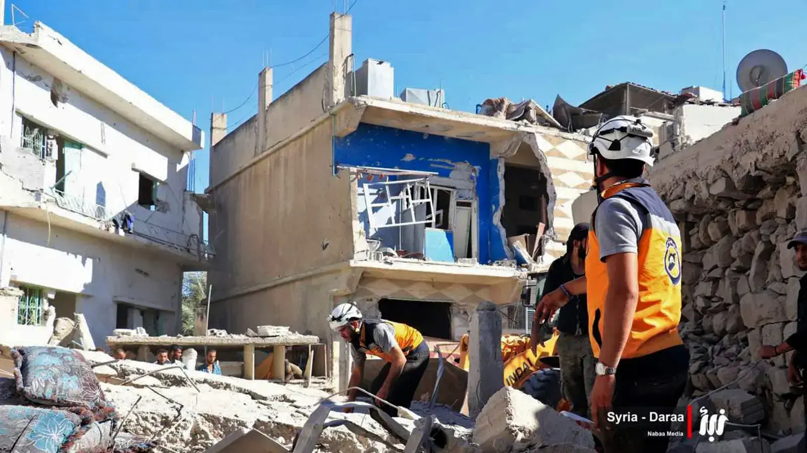 בתים במחוז דרעא בסוריה שהופצצו בידי כוחות המשטר - 27 ביוני בתים במחוז דרעא בסוריה שהופצצו בידי כוחות המשטר - 27 ביוני