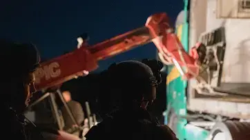 סיוע הומניטרי של צה"ל לסורים הנמלטים במחנות האוהלים ברמת הגולן הסורית סיוע הומניטרי של צה"ל לסורים הנמלטים במחנות האוהלים ברמת הגולן הסורית