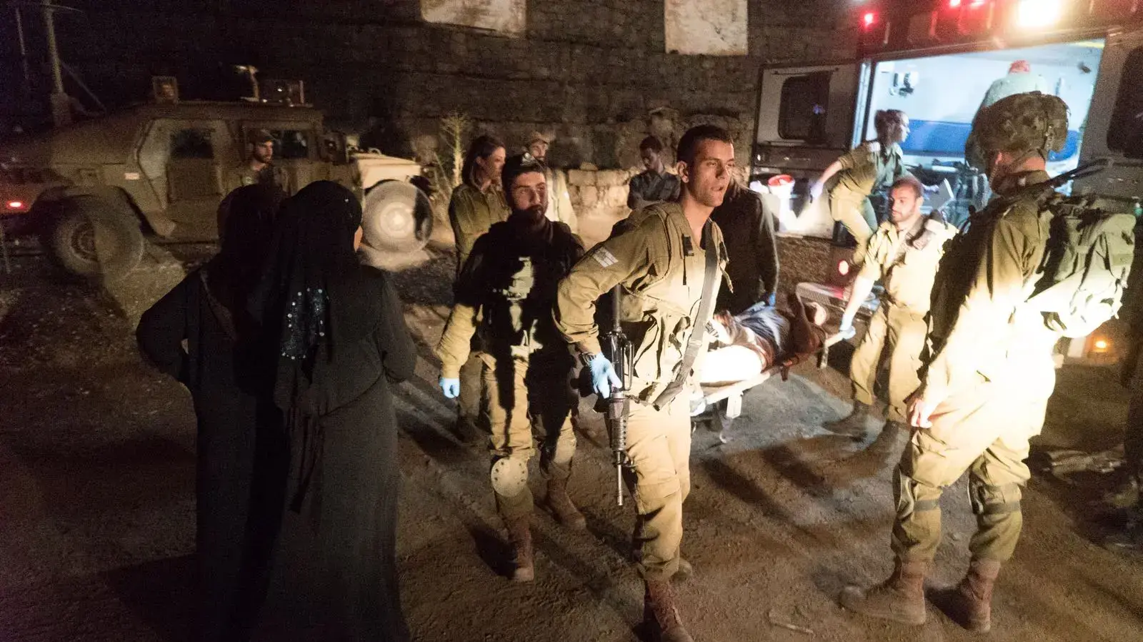 במבצע רפואי יחודי ומורכב של ?עוצבת הבשן? בו נקלטו וטופלו בליל שישי האחרון שישה פצועים סורים במבצע רפואי יחודי ומורכב של ?עוצבת הבשן? בו נקלטו וטופלו בליל שישי האחרון שישה פצועים סורים