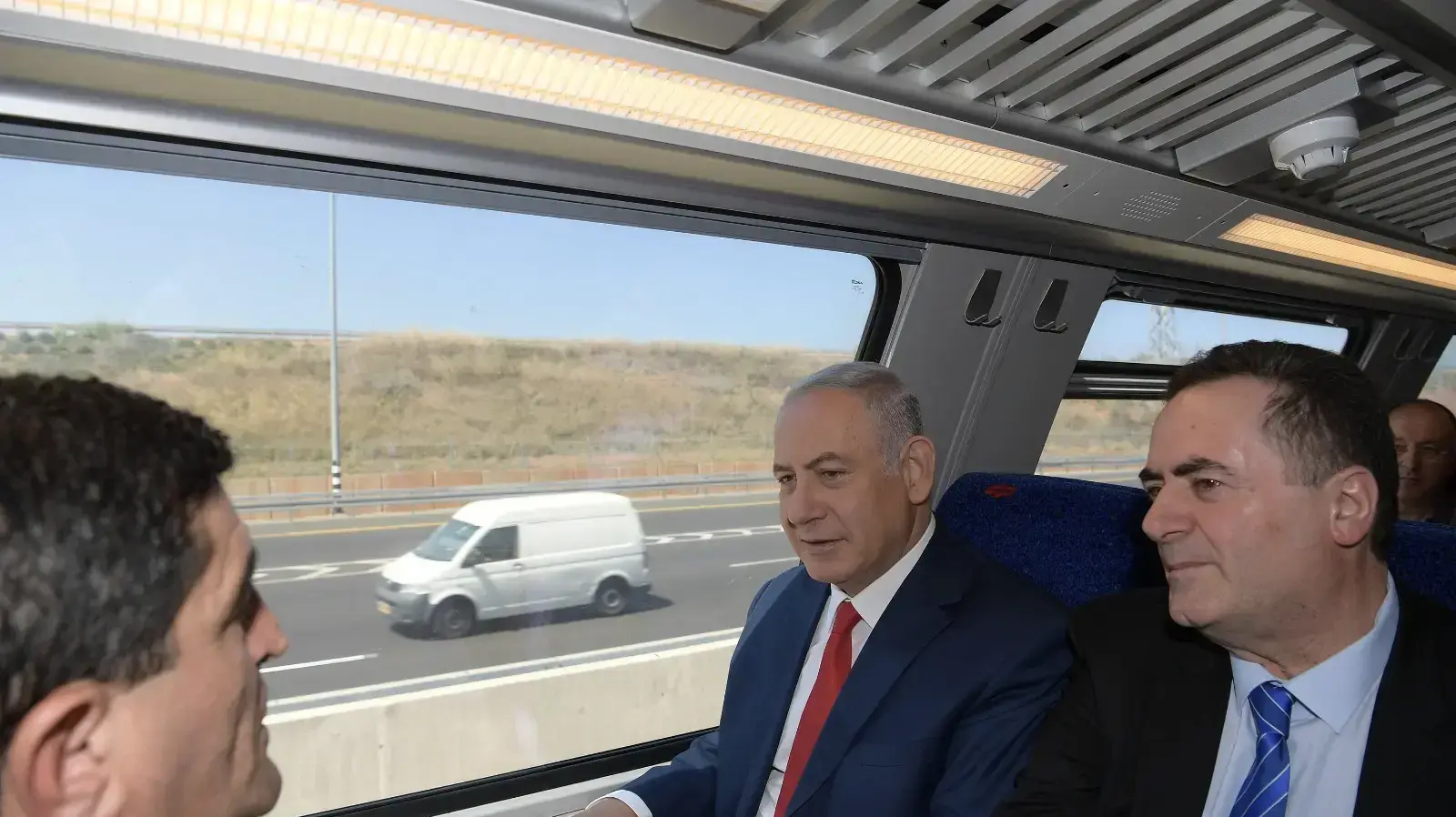 בנימין נתניהו וישראל כץ בחנוכת מסילת רכבת השרון ברעננה בנימין נתניהו וישראל כץ בחנוכת מסילת רכבת השרון ברעננה