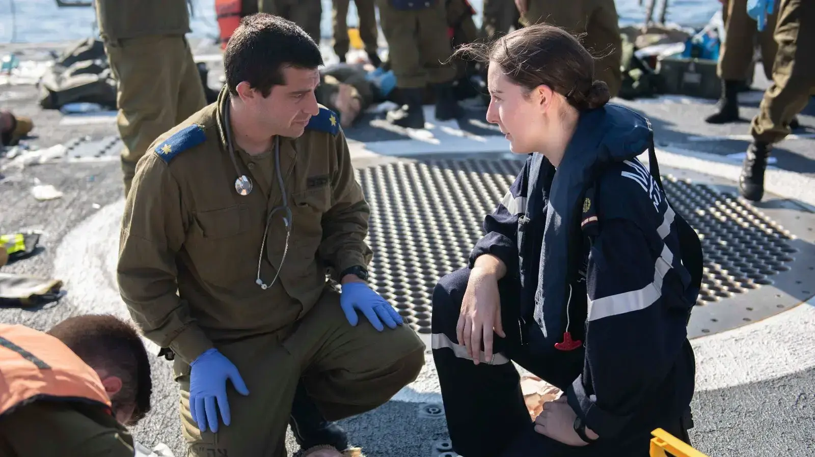 תרגיל משותף של זרוע הים והצי הצרפתי בצרפת תרגיל משותף של זרוע הים והצי הצרפתי בצרפת