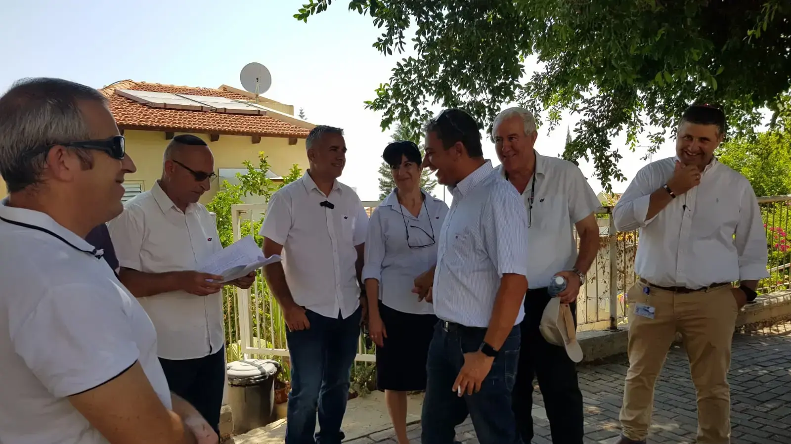 ראש עיריית טבריה ומהנדסים בבניינים בניזוקו בעקבות רעידת האדמה בטבריה ראש עיריית טבריה ומהנדסים בבניינים בניזוקו בעקבות רעידת האדמה בטבריה