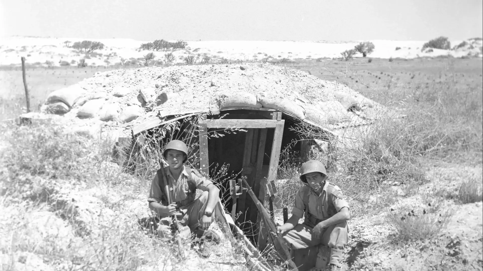אזכרה ראשונה לחללי ניצנים- בונקרים בניצנים
1.5.49 אזכרה ראשונה לחללי ניצנים- בונקרים בניצנים
1.5.49
