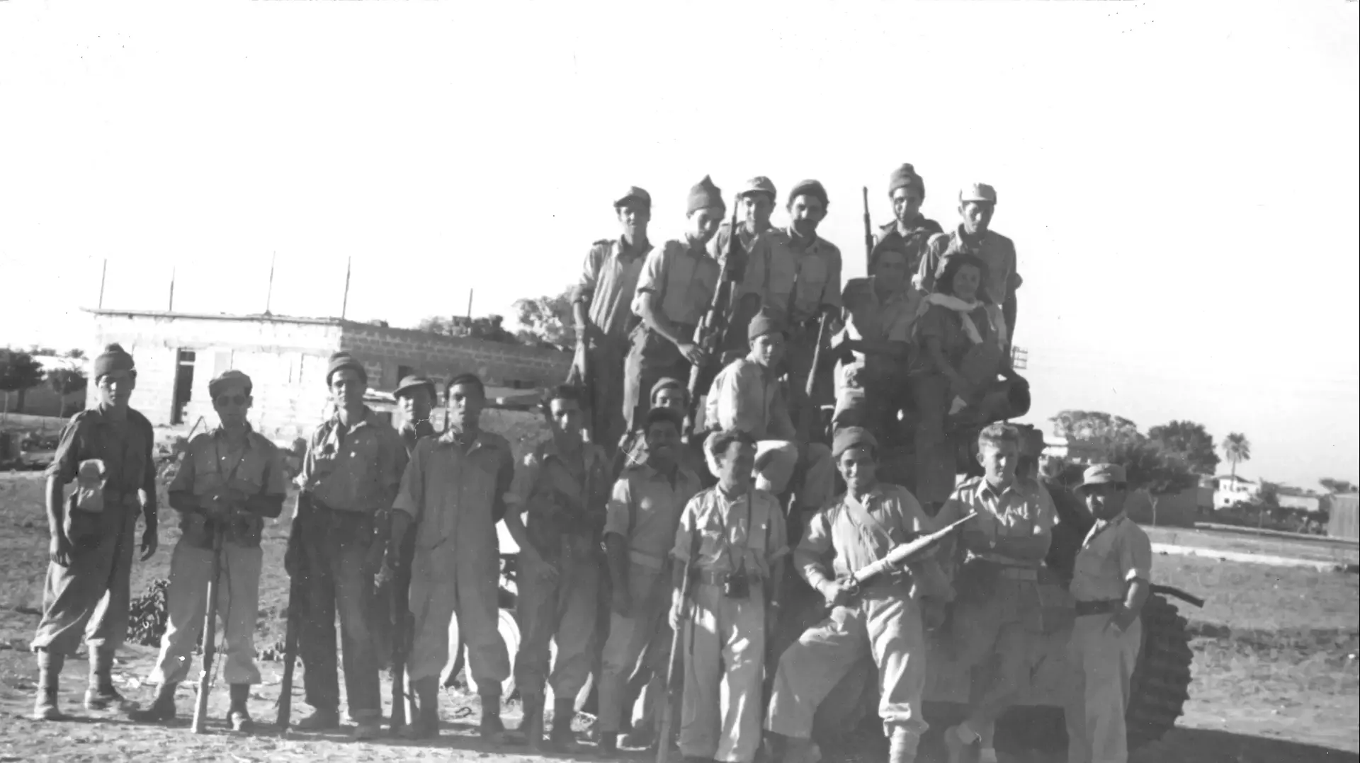 תמונה קבוצתית בניצנים
1948
תמונה קבוצתית בניצנים
1948