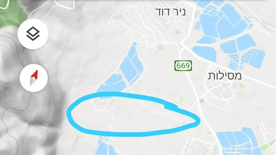 שלושה פועלים לכודים קריסת מנהרה בגלבוע קיבוץ רשפים ה-13 ביולי שלושה פועלים לכודים קריסת מנהרה בגלבוע קיבוץ רשפים ה-13 ביולי