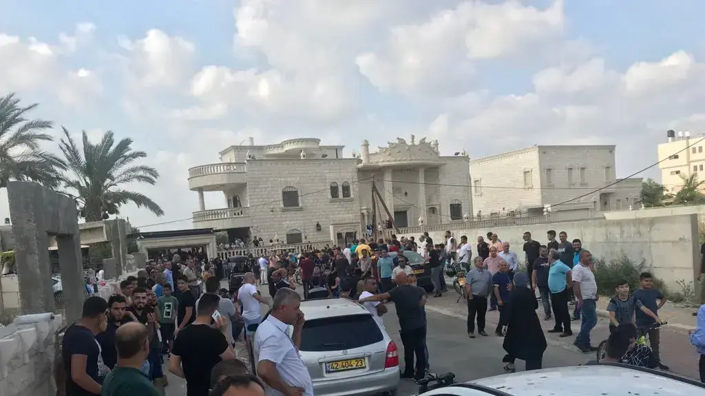 המונים בקלנסווה לקראת החזרתו של הילד שנחטף כרים ג'ומהור, 13 ביולי 2018 המונים בקלנסווה לקראת החזרתו של הילד שנחטף כרים ג'ומהור, 13 ביולי 2018