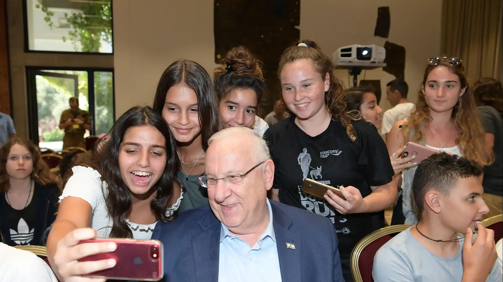 נשיא המדינה, ראובן ריבלין מארח את ילדי עוטף עזה בגמר המונדיאל