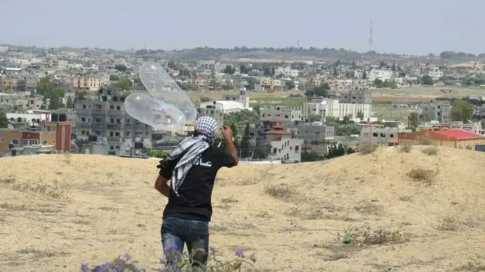 מפריחי הבלונים העזתים 17 ביולי 2018 מפריחי הבלונים העזתים 17 ביולי 2018