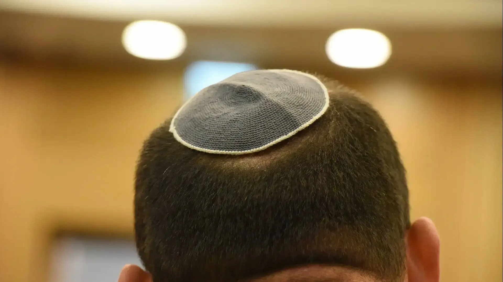 הכיפה של שר החינוך, נפתלי בנט בכנסת, 18 ביולי 2018 הכיפה של שר החינוך, נפתלי בנט בכנסת, 18 ביולי 2018