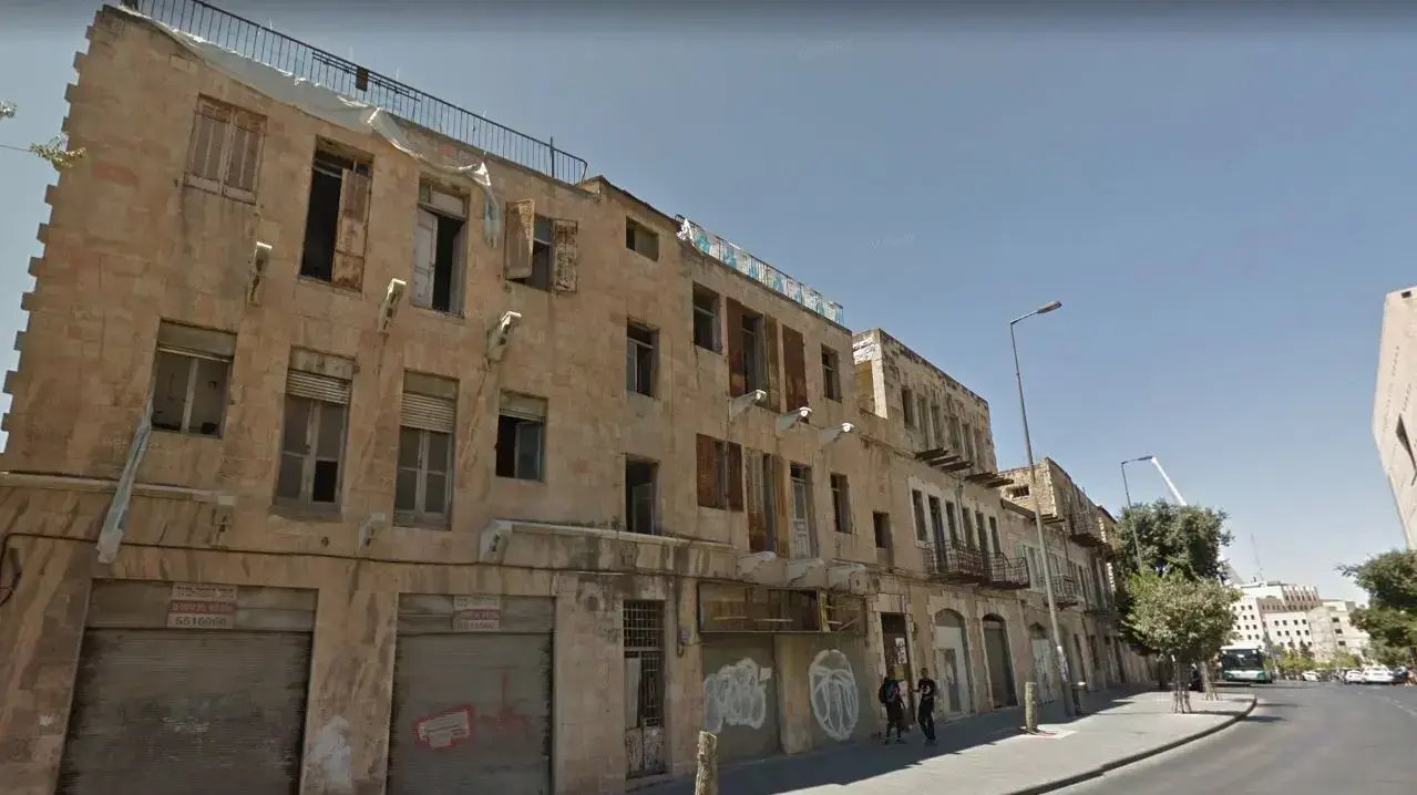 מתחם הרכב הצפוני ברחוב יפו בירושלים המיועד לשימור, שהעירייה עתרה להריסתו