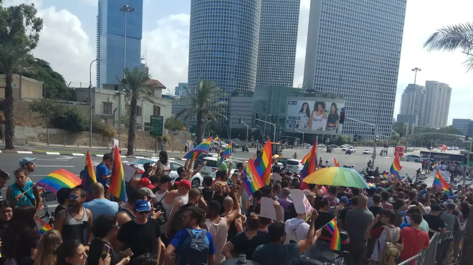 יום מחאה נגד חוק הפונדקאות יום מחאה נגד חוק הפונדקאות