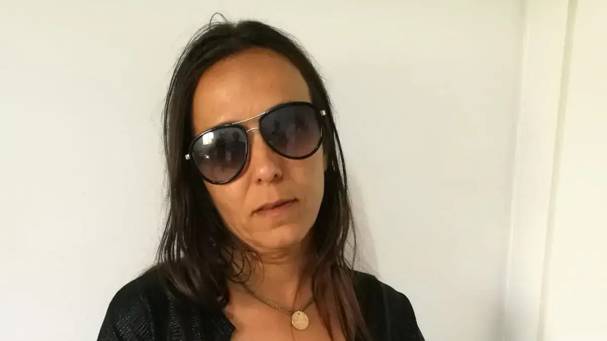 אמו של החייל ההרוג מתקרית הירי מהגבול פרי (פרלה) לוי במהלך השבעה אביב לוי אמו של החייל ההרוג מתקרית הירי מהגבול פרי (פרלה) לוי במהלך השבעה אביב לוי