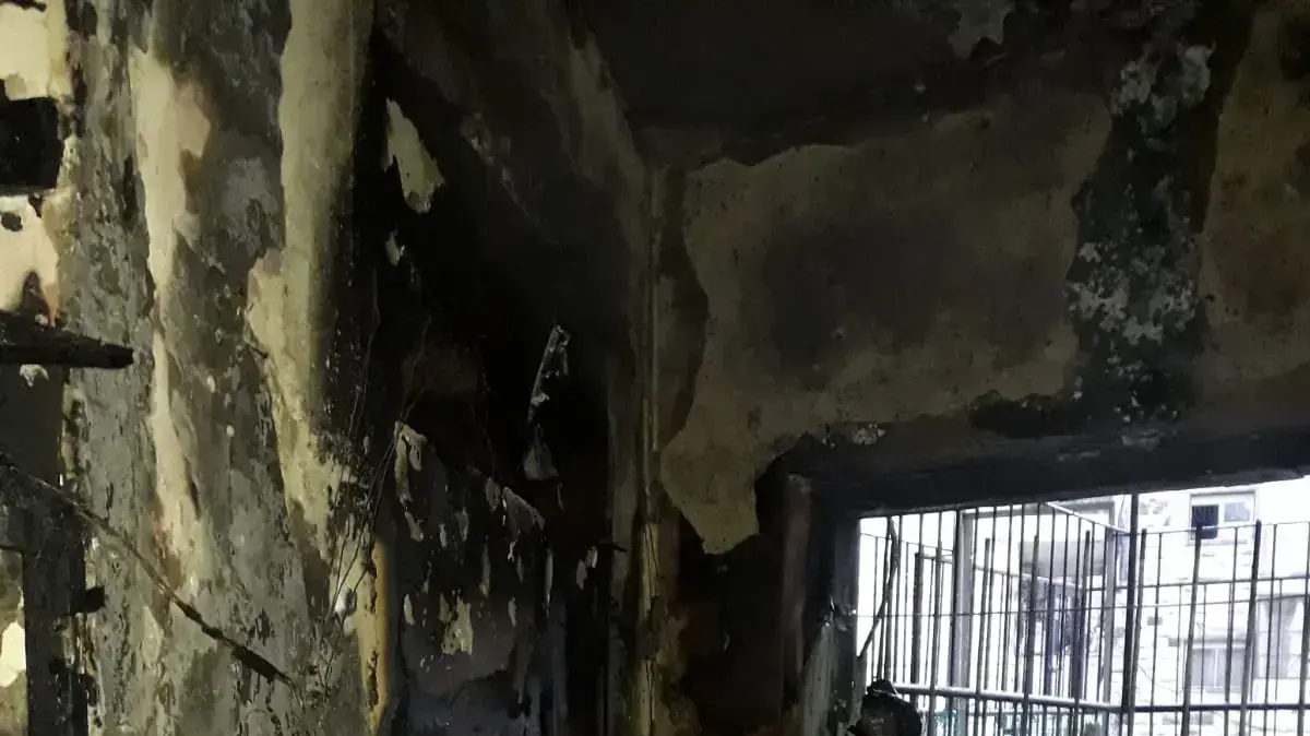 שריפה שפרצה בשכונת מאה שערים בירושלים, 25 ביולי 2018 שריפה שפרצה בשכונת מאה שערים בירושלים, 25 ביולי 2018