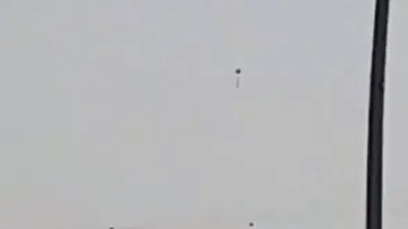 בלון תבערה שתועד בשמי קריית גת בלון תבערה שתועד בשמי קריית גת